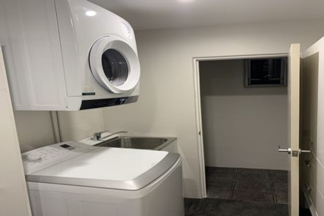 Photo of property in 5 Rangiuru Road, Mahina Bay, Lower Hutt, 5013