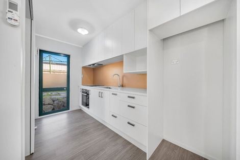 Photo of property in 38 Pinedale Place, Henderson, Auckland, 0610