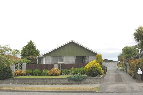 Photo of property in 19 Heathglen Avenue, Parklands, Christchurch, 8083