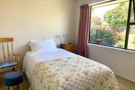 Photo of property in 1/16a Sayers Crescent, Ilam, Christchurch, 8041