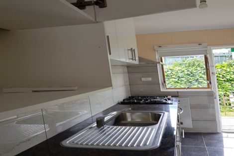 Photo of property in 100 Station Road, Papatoetoe, Auckland, 2025