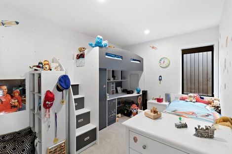 Photo of property in 2 Kotuku Lane, Hobsonville, Auckland, 0616