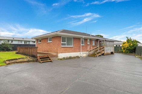 Photo of property in 92 Kayes Road, Pukekohe, 2120