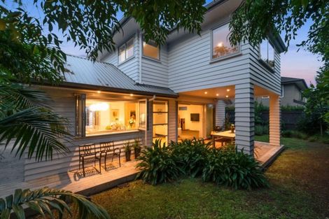 Photo of property in 1 Fathom Place, Te Atatu Peninsula, Auckland, 0610