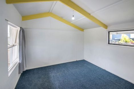 Photo of property in 20 Bay Street, Red Beach, 0932