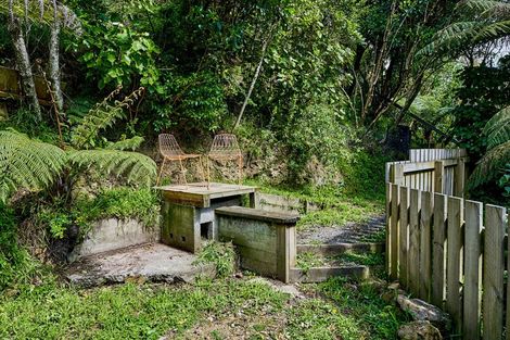 Photo of property in 1a Waitohu Road, York Bay, Lower Hutt, 5013