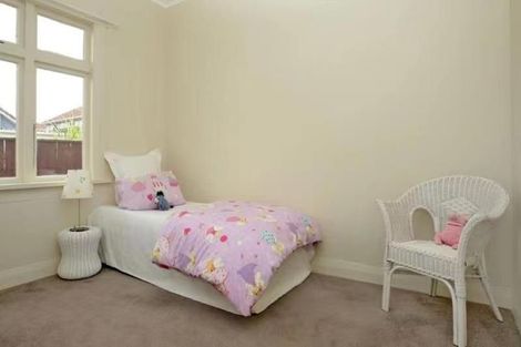 Photo of property in 143 Rongotai Road, Kilbirnie, Wellington, 6022