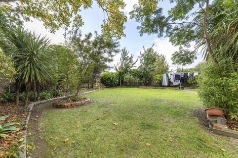 Photo of property in 54 Savage Crescent, West End, Palmerston North, 4412