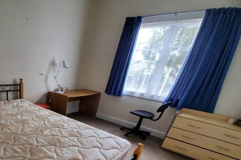 Photo of property in 18 Somerset Avenue, Newtown, Wellington, 6021