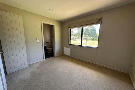 Photo of property in 11 Whiteways Drive, Dairy Flat, Albany, 0792