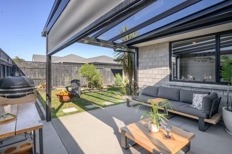 Photo of property in 15 Kanapa Close, Papamoa, 3118