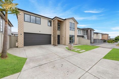 Photo of property in 37 Rosewell Crescent, Flat Bush, Auckland, 2019