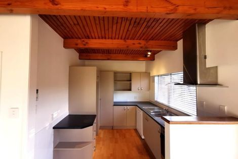 Photo of property in 2/59a Knights Road, Rothesay Bay, Auckland, 0630