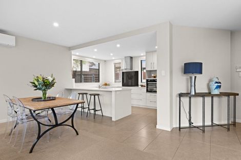 Photo of property in 9b Gillean Street, Havelock North, 4130