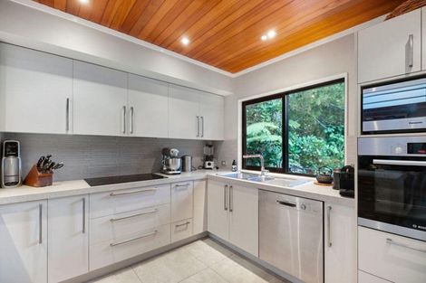 Photo of property in 22 Waima Crescent, Titirangi, Auckland, 0604