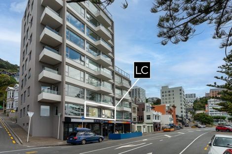 Photo of property in Kensington Apartments, 236 Oriental Parade, Oriental Bay, Wellington, 6011