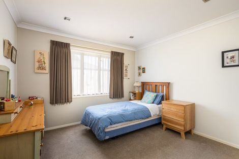 Photo of property in 13 Ainslee Street, Highlands Park, New Plymouth, 4312