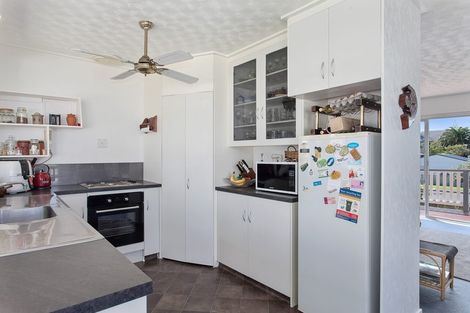 Photo of property in 166 Harbour Road, Ohope, 3121