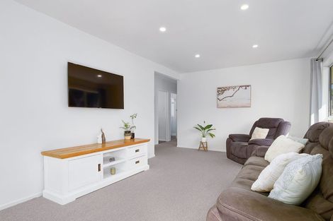 Photo of property in 289 Shakespeare Street, Leamington, Cambridge, 3432