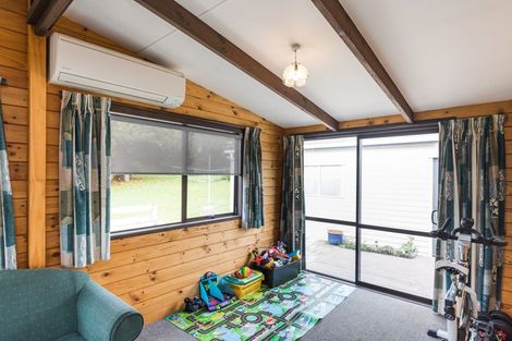 Photo of property in 18 Tiritoa Terrace, Feilding, 4702