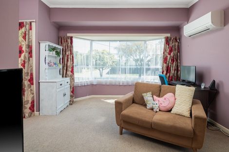 Photo of property in 11 Holdaway Street, Riversdale, Blenheim, 7201