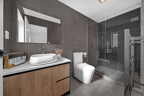 Photo of property in 2a Ballyalton Crescent, Flat Bush, Auckland, 2019