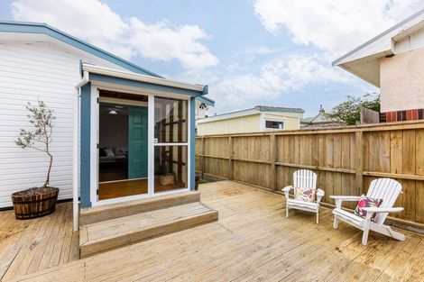 Photo of property in 10a Main Road, Titahi Bay, Porirua, 5022