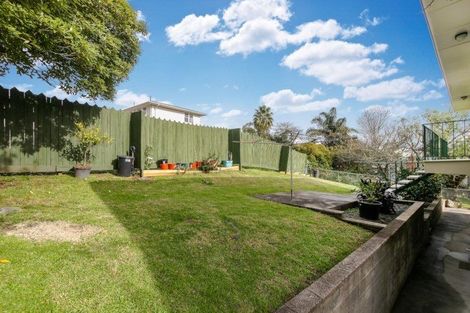 Photo of property in 2/30 Harwood Road, Mount Wellington, Auckland, 1060