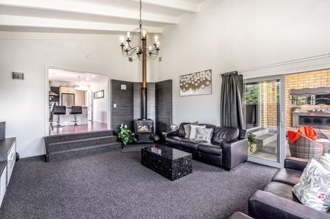 Photo of property in 82 Dalwharn Street, Wallacetown, 9816