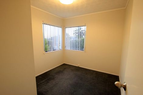 Photo of property in 189 West Harbour Drive, West Harbour, Auckland, 0618