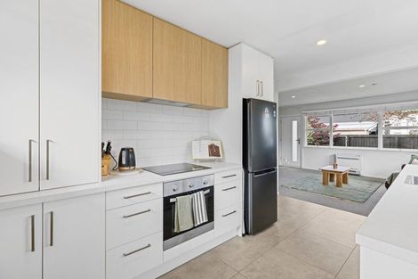 Photo of property in 1/82 Holly Road, St Albans, Christchurch, 8014