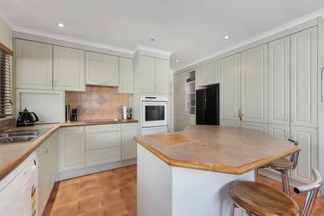 Photo of property in 20 Montana Road, Totara Park, Upper Hutt, 5018