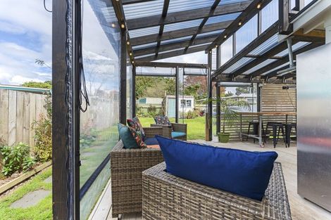 Photo of property in 5 Huatoki Street, Vogeltown, New Plymouth, 4310