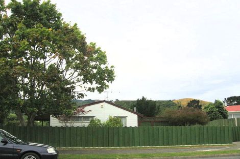 Photo of property in 49 Aniseed Grove, Timberlea, Upper Hutt, 5018