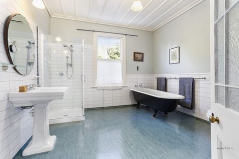 Photo of property in 859-863 West Coast Road, Oratia, Auckland, 0604