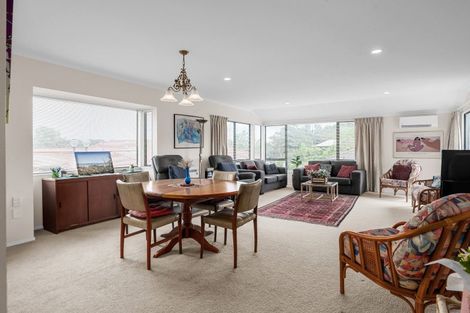 Photo of property in 62 Grosvenor Gardens, Flagstaff, Hamilton, 3210