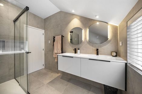 Photo of property in 208 Vipond Road, Stanmore Bay, Whangaparaoa, 0932