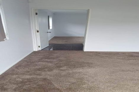 Photo of property in 2/18 York Road, Papatoetoe, Auckland, 2104