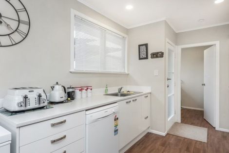 Photo of property in 1 Le Quesne Place, Fairfield, Hamilton, 3214