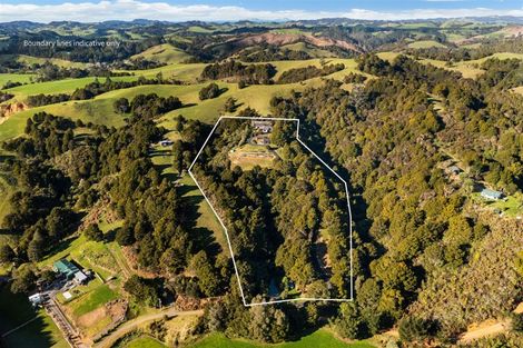 Photo of property in 362e Whananaki North Road, Opuawhanga, Hikurangi, 0181