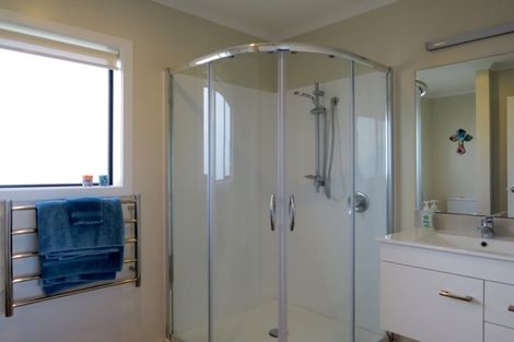 Photo of property in 4 Koromiko Drive, Coromandel, 3506