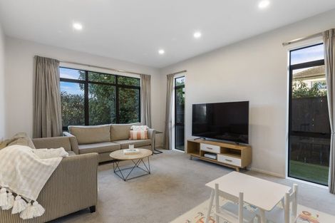 Photo of property in 16 Springcrest Drive, Karaka, Papakura, 2113