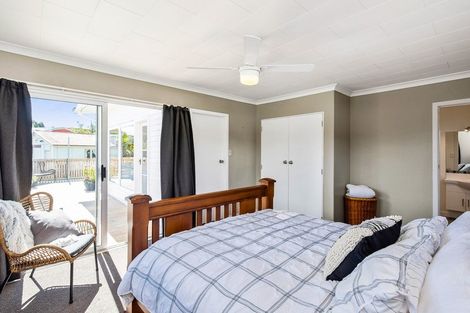 Photo of property in 53a Elizabeth Street, Waikanae, 5036