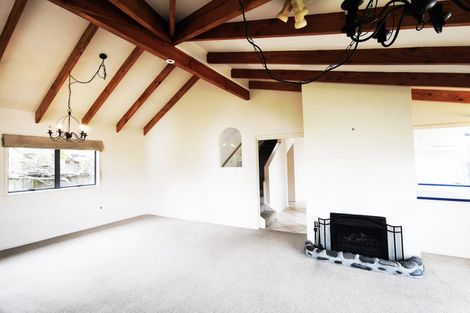 Photo of property in 8a Seaside Avenue, Waterview, Auckland, 1026