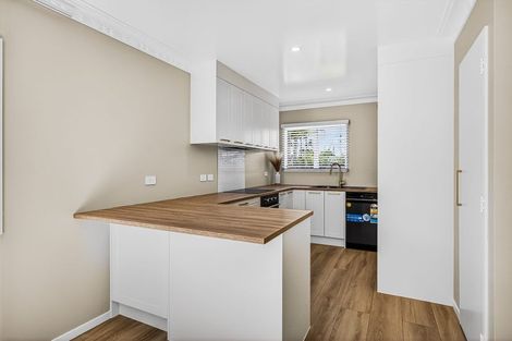 Photo of property in 49c Bay Street, Red Beach, 0932