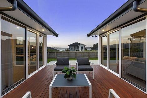 Photo of property in 14 Ken Douglas Drive, Aotea, Porirua, 5024