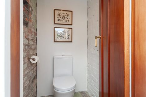 Photo of property in 355 Adelaide Road, Newtown, Wellington, 6021