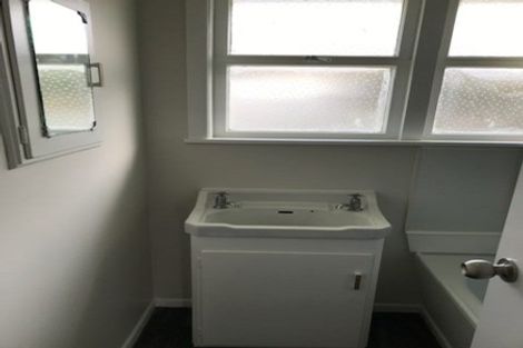 Photo of property in 2/35 Kings Road, Panmure, Auckland, 1072