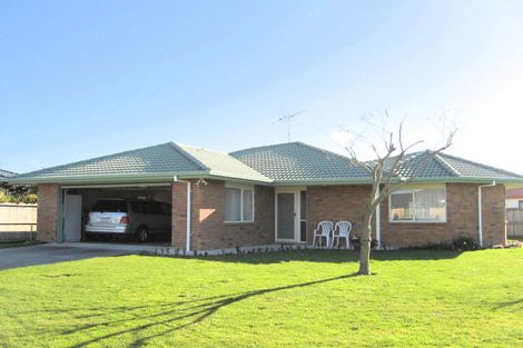 Photo of property in 2 Chatswood Place, Rototuna, Hamilton, 3210