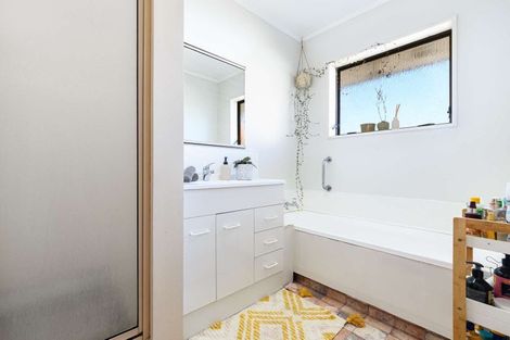 Photo of property in 27a Mansels Road, Greerton, Tauranga, 3112